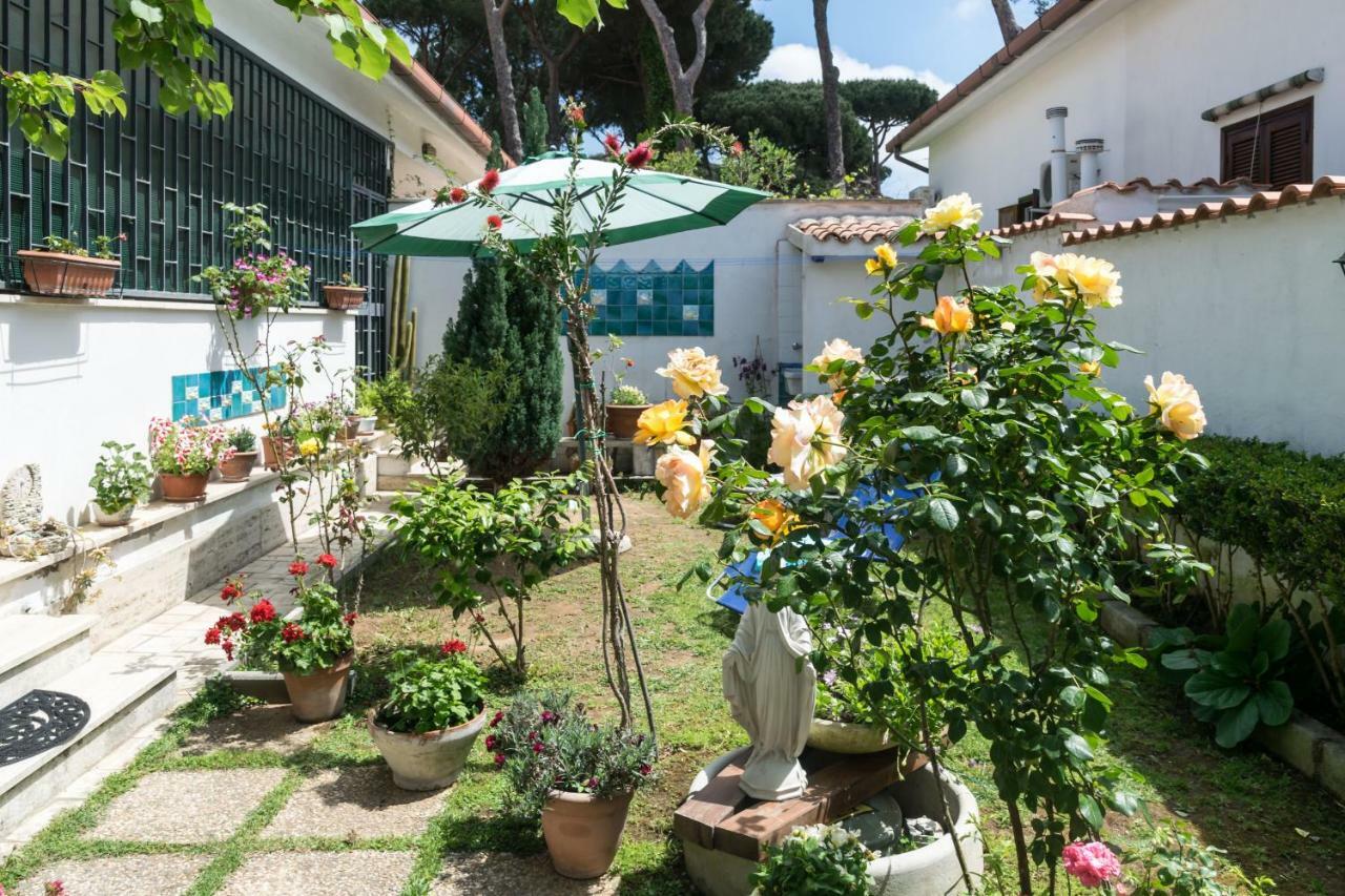 Alloggio Per Uso Turistico Villa Lido dei Pini Exterior photo